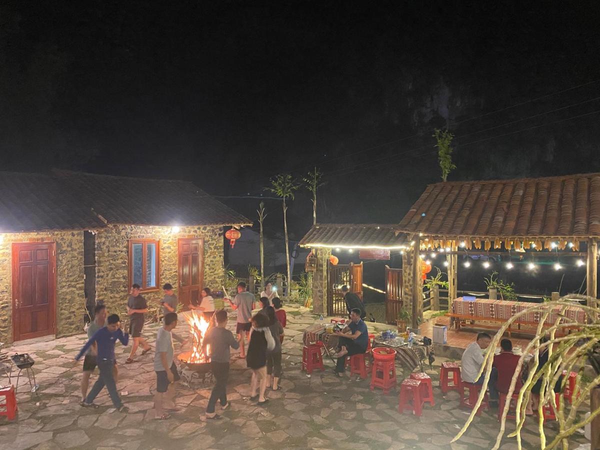 Lan Rung Homestay Lung Nieo Exteriör bild